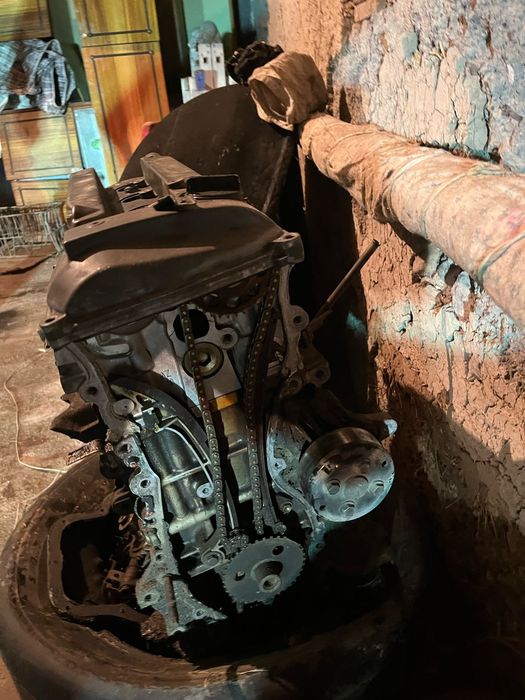 Матор тайота 2.4