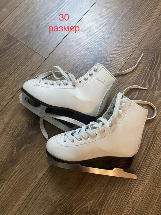 Коньки для девочек. Размер 30,
