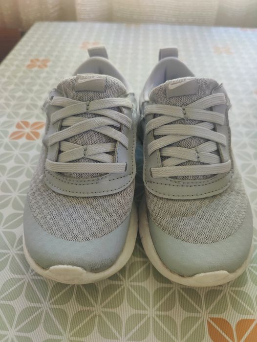 Детские кроссовки Nike, размер 10c