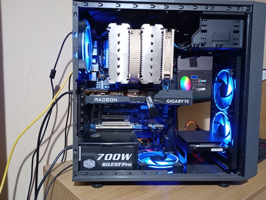 Супер машинка за игри  и програмиране