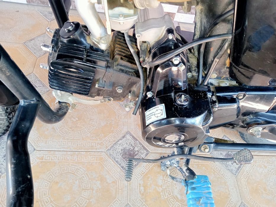 Holati zoʻr  boloʻnlari yoxshi motori yaxshi  motsekil holati zoʻr