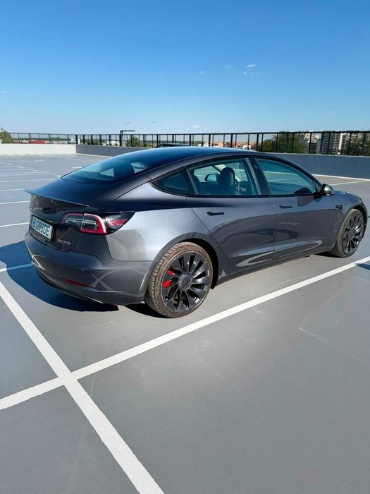 Tesla Model 3 Performance Facelift