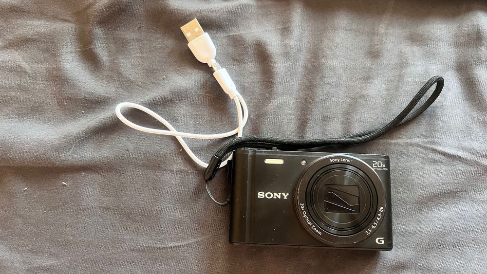 Sony Cyber-shot DSC-WX350 – 18.2 MP | 20× Optical Zoom | Отлично състояние