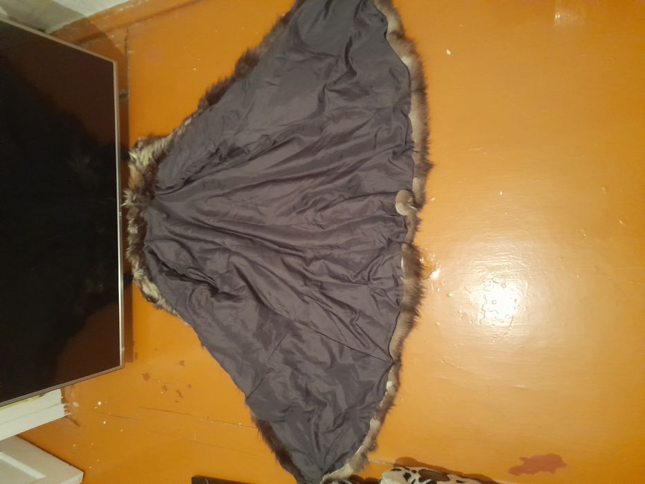 Продаётся шуба чернобурка