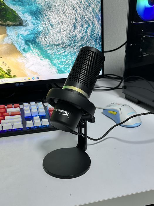 Микрофон HyperX Duocast, 1 мес гаранти, в отличном состоянии