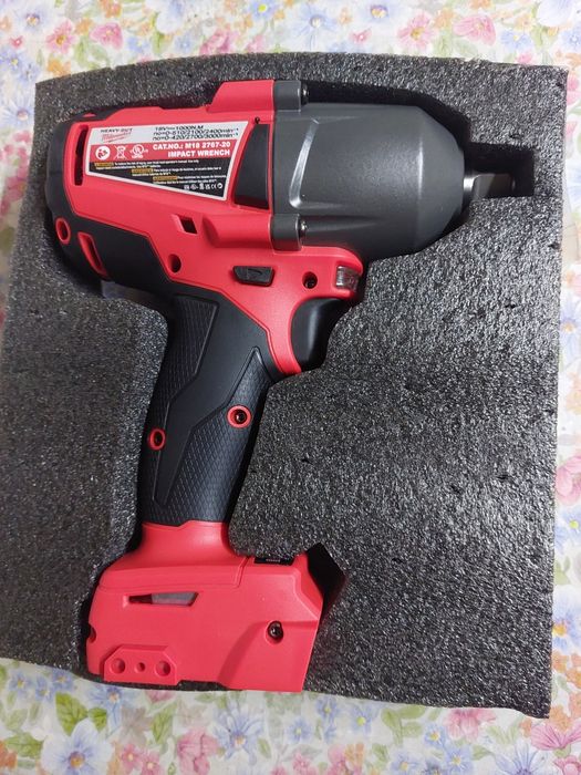 Cheie de impact Milwauakee  FUEL 1/2 , pe 18 V. NOU.
