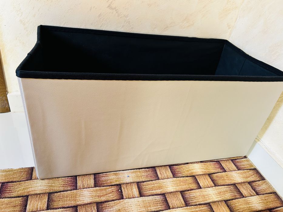 Кожена Таборетка