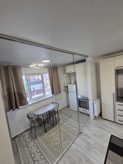 Garsoniera  de închiriat în Militari residence