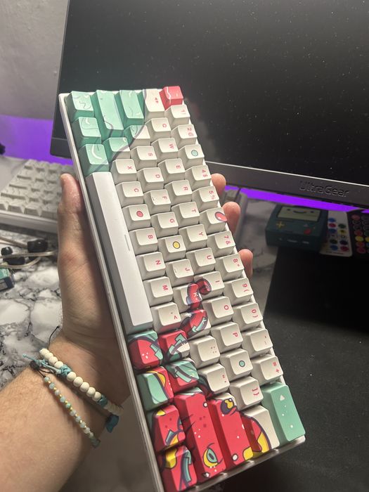 Qwertykey h61 red sw