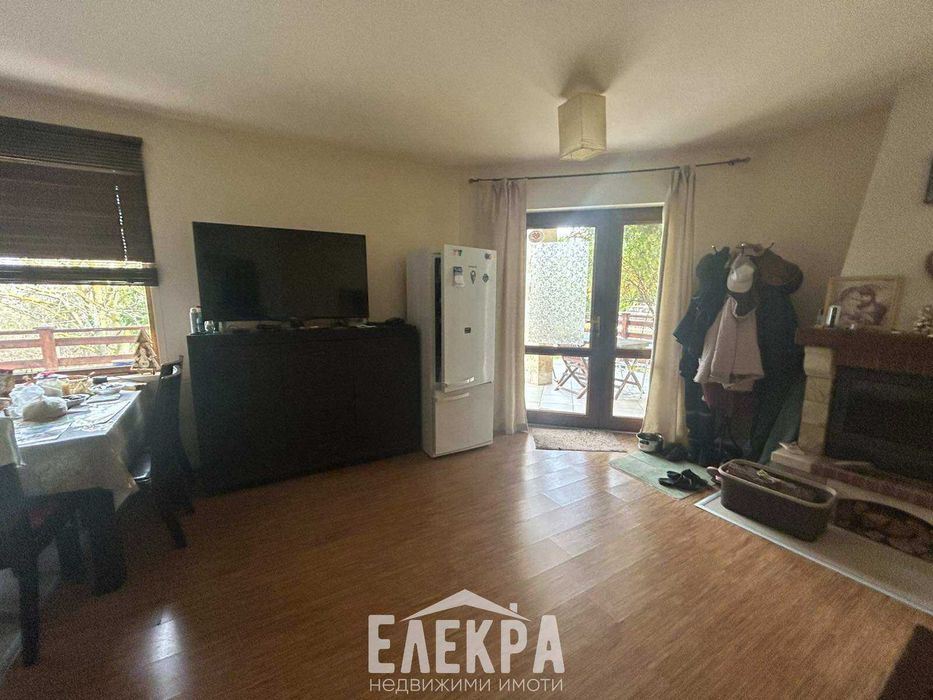 Продава се Къща в Варна, Център - 140 кв.м за 1191 €/кв.м - Снимка #2