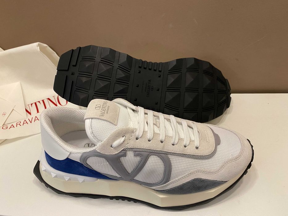 Valentino sneakers 40, 41 si 42 originali, full box, retail 790 euro