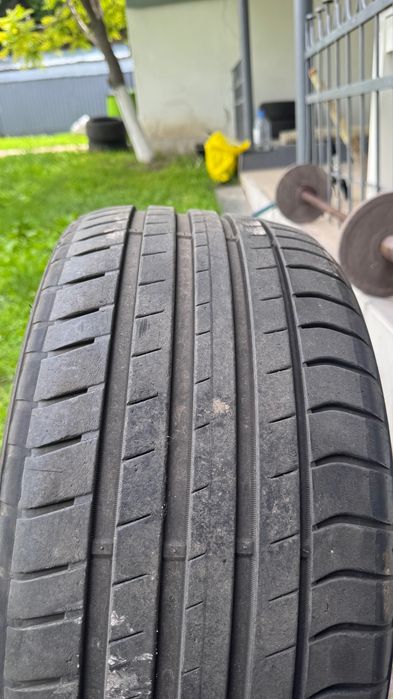 Летние шины 245/40 R18