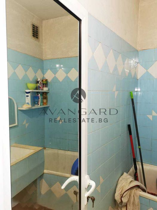 оф.19341 Тристаен с Гараж и Таванска стая до НАП