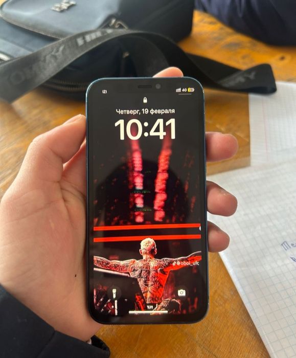 Продам iphone 12