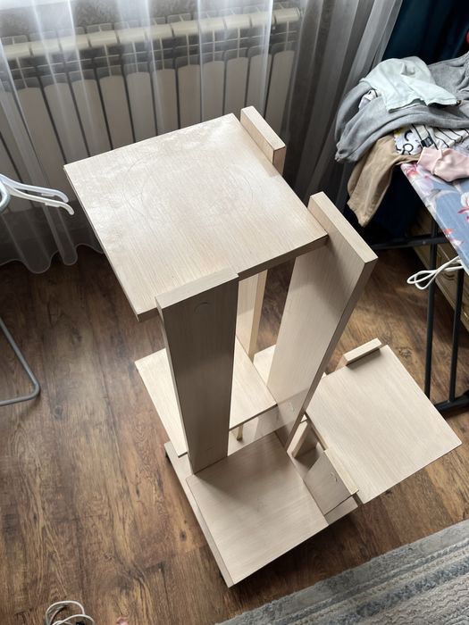 Подставка для цветов