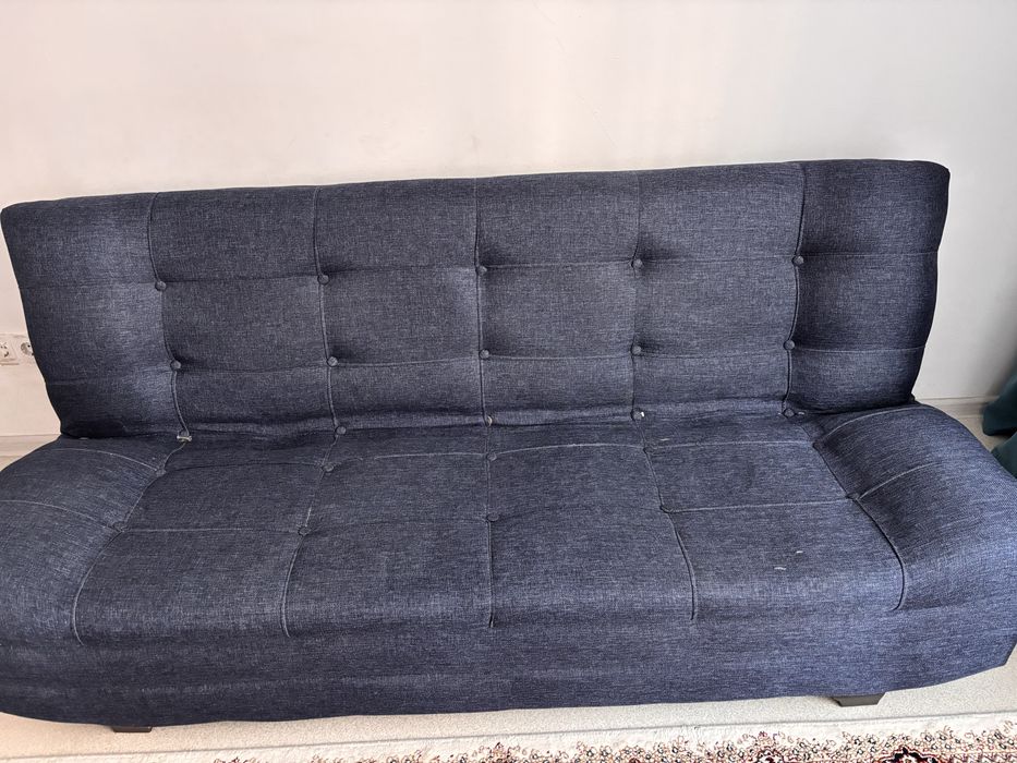 Продам диван компактный