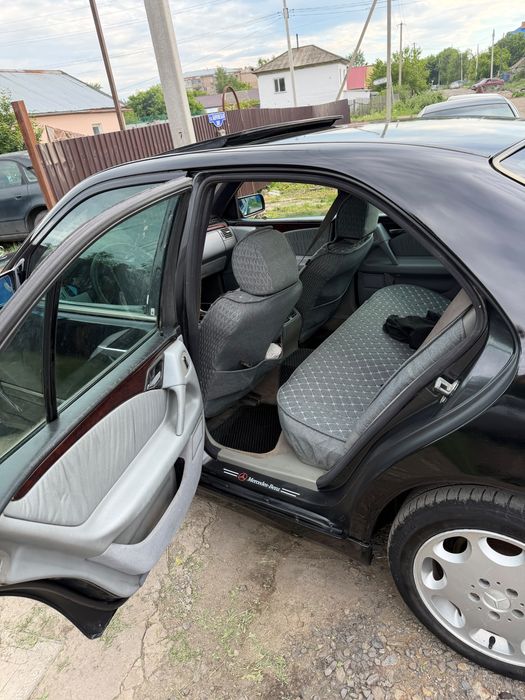 Продам Mercedes 210