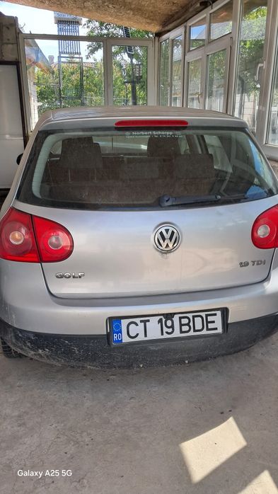 Vând golf 5 1,9 tdi