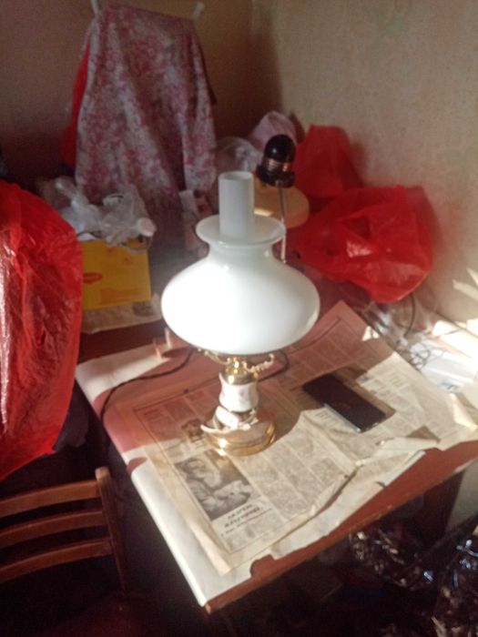 Настольная лампа  город Семей