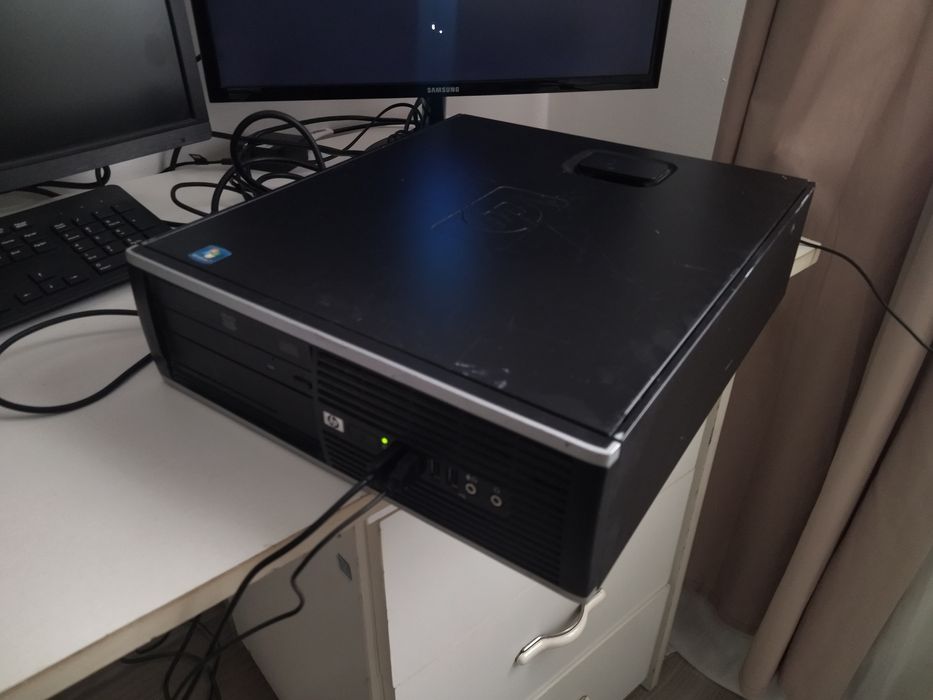 Schimb Pc hp Intel E8400, 8 GB, 500 gb