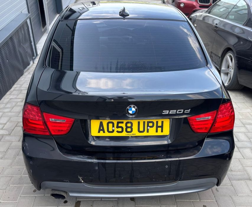 Dezmembrez BMW 320d LCI,Motor N47 2.0d 177cp Logic 7 Xenon adaptiv cic