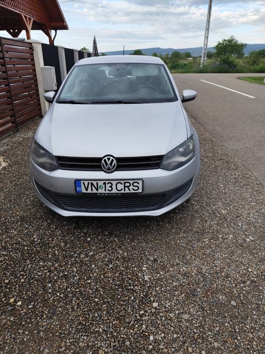 VOLKSWAGEN Polo 2010