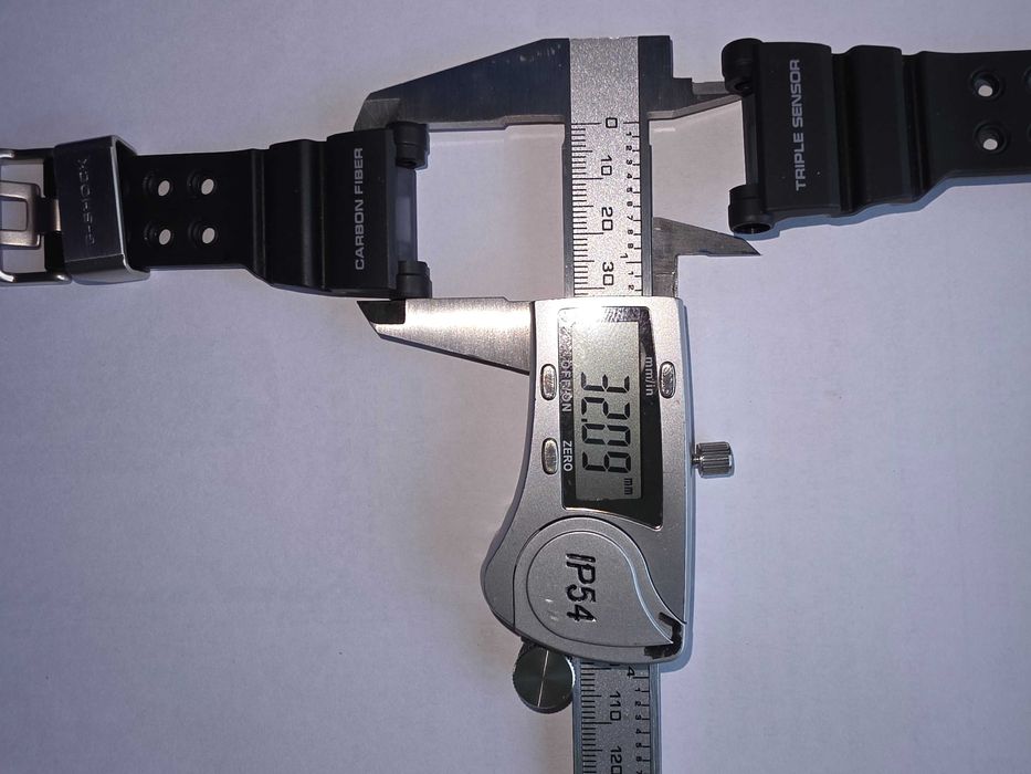 Нова оригинална каишка Casio Black Carbon Fibre Band