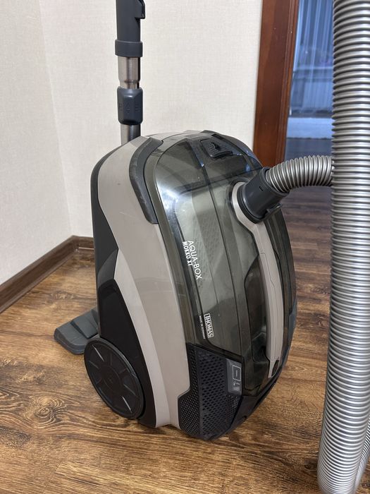 Продам моющий пылесос