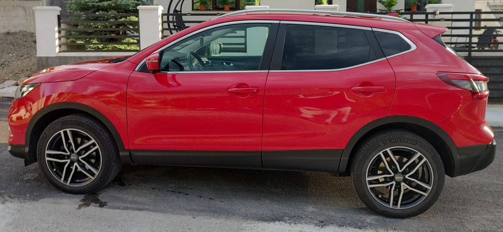 Urgent Nissan Qashqai 2018,4x4,1,6 diesel 130CP,manuală,67500 km .