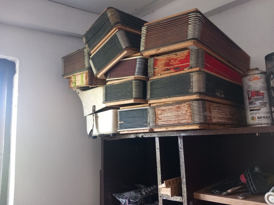 Reparatii si piese schimb carcase vand orice piesa are omul nevoie