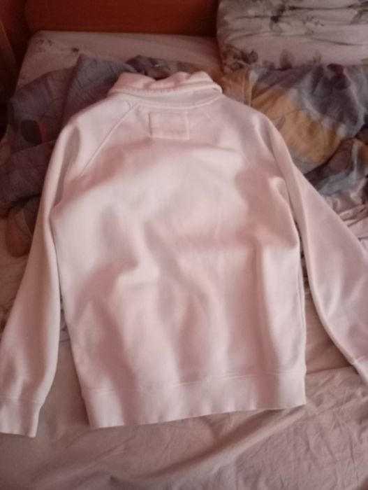 Мъжки пролетен суичър.