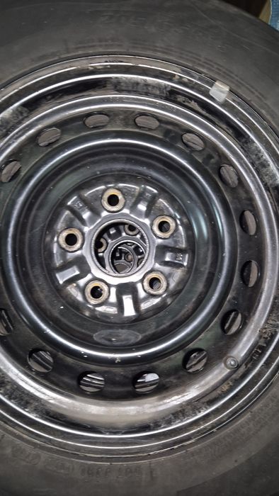 Продам диски с резиной на тойоту