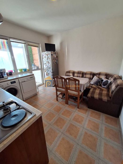 Дава се под наем Четиристаен апартамент в Пловдив, Южен - 99 кв.м за 450 € - Снимка #3