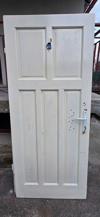 Продавам интериорни врати – няколко броя, без каси