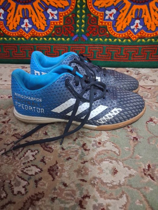 Футзалки гарантия не знаю