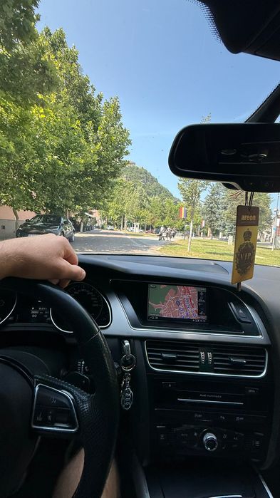 Vând Audi a5.
