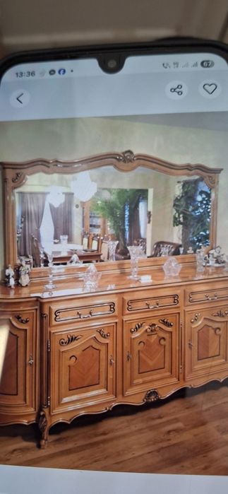 Mobila Sufragerie ,din lemn de cires , este un model unicat ,