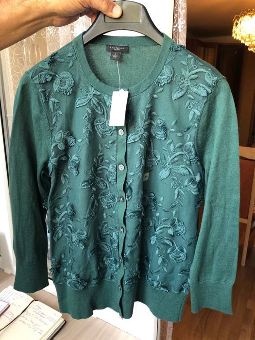 Продам женские кофточки