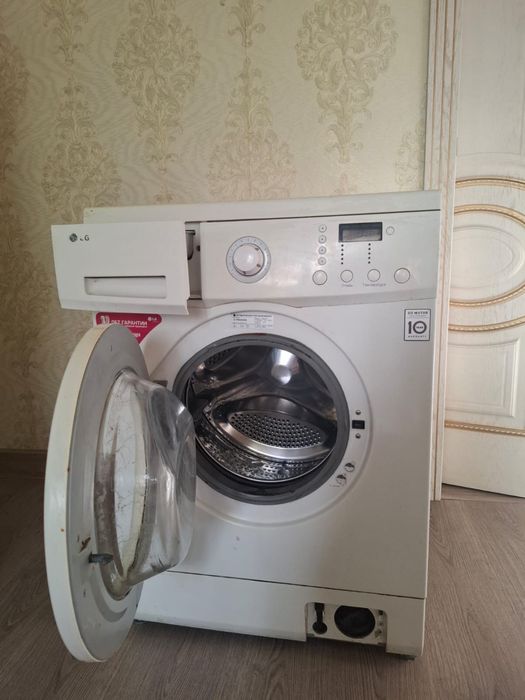 Продам стиральную машину