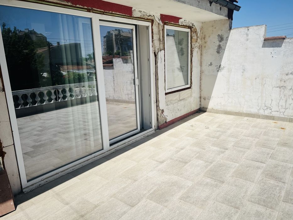 Двуетажна къща в град Силистра