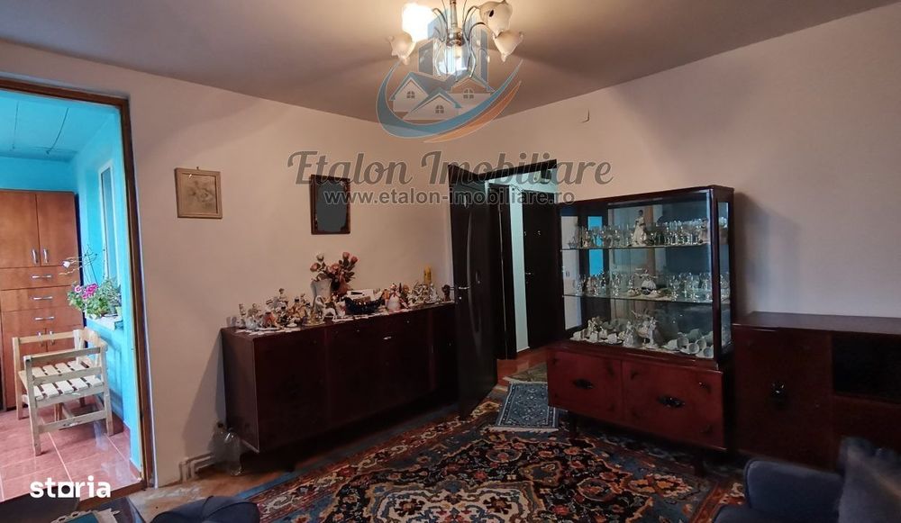 Apartament 3 camere, semidecomandat, etaj 1, Maratei 2