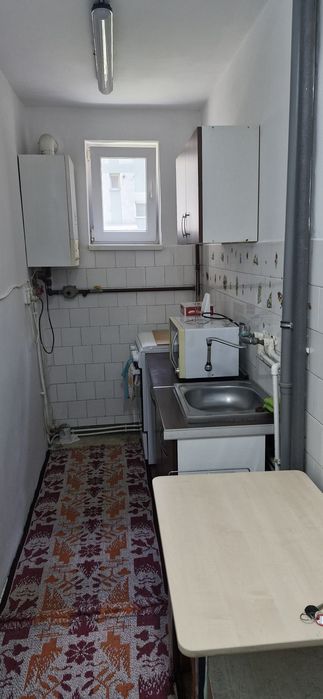 Închiriez apartament cu două camere