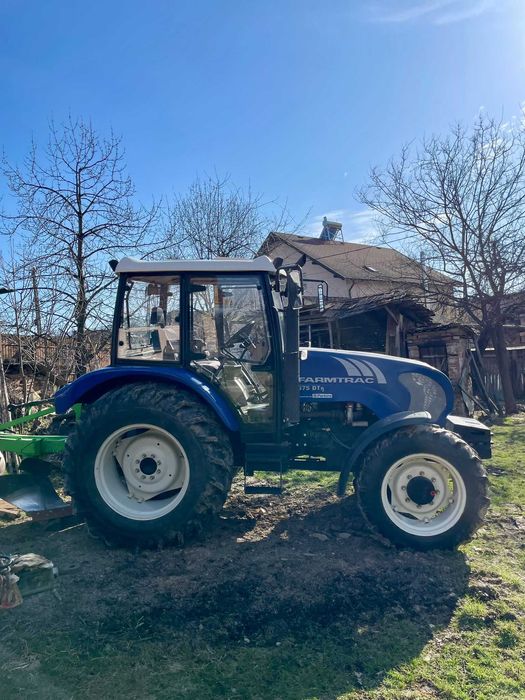 Farmtrac 675 DTn - 75 CP
