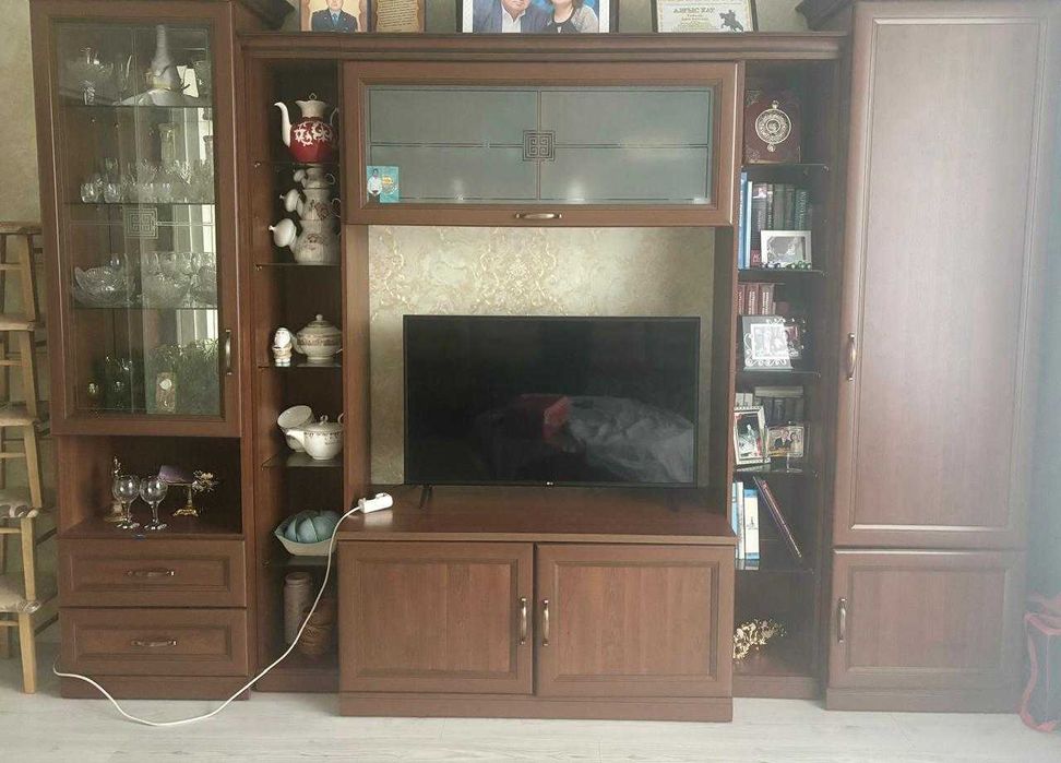 Продам стенку российского производства.