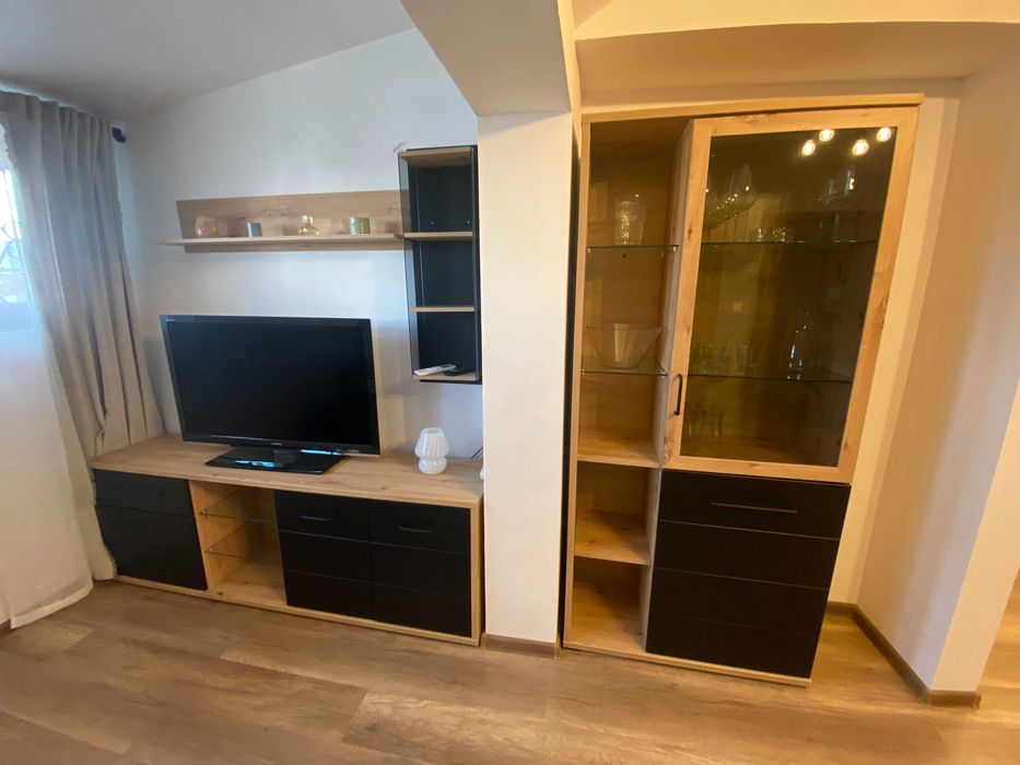 Дава се под наем Двустаен апартамент в София, Център - 75 кв.м за 1072.02 € - Снимка #2