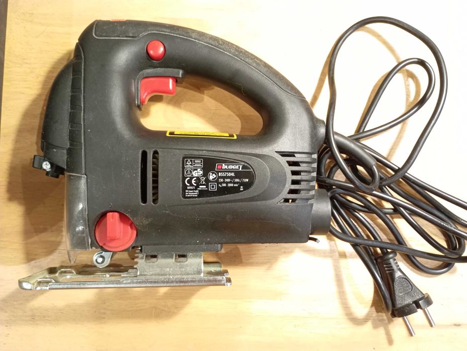 Винтоверт електрически Raider RD-CDD01 в комплект със зеге BUDGET