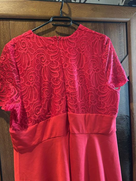 Дамска червена рокля