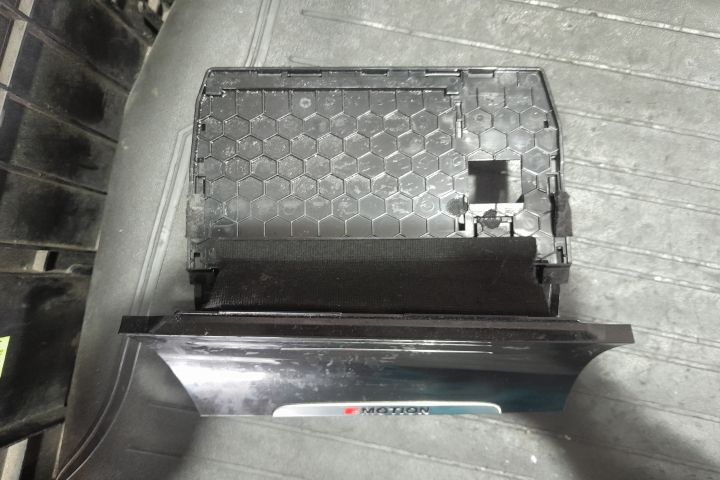 Scrumiera 5G1863391 5G1863391 Volkswagen VW Golf a 7-a generatie (fac