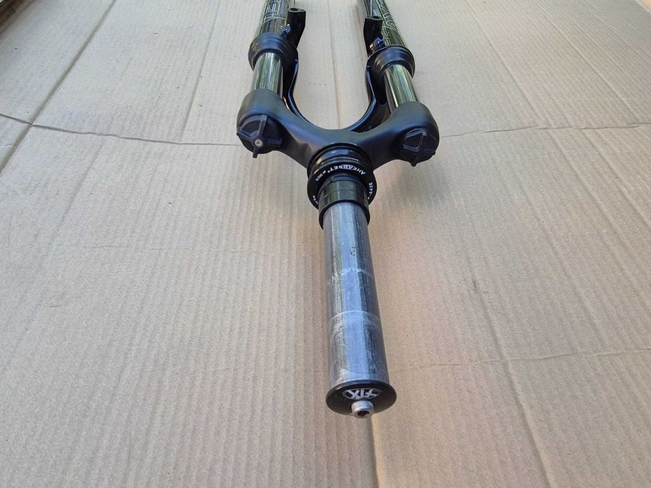Furca MTB Manitou Axel, 26inch, reglabila, cursa 80mm