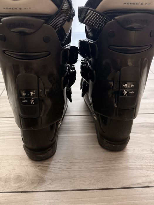 Vând Clapari ski Nordica T5.1 W, damă